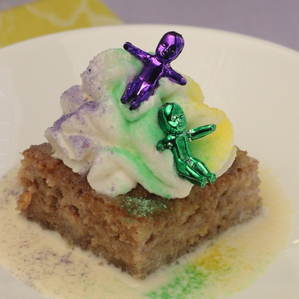 King Cake Tres Leches